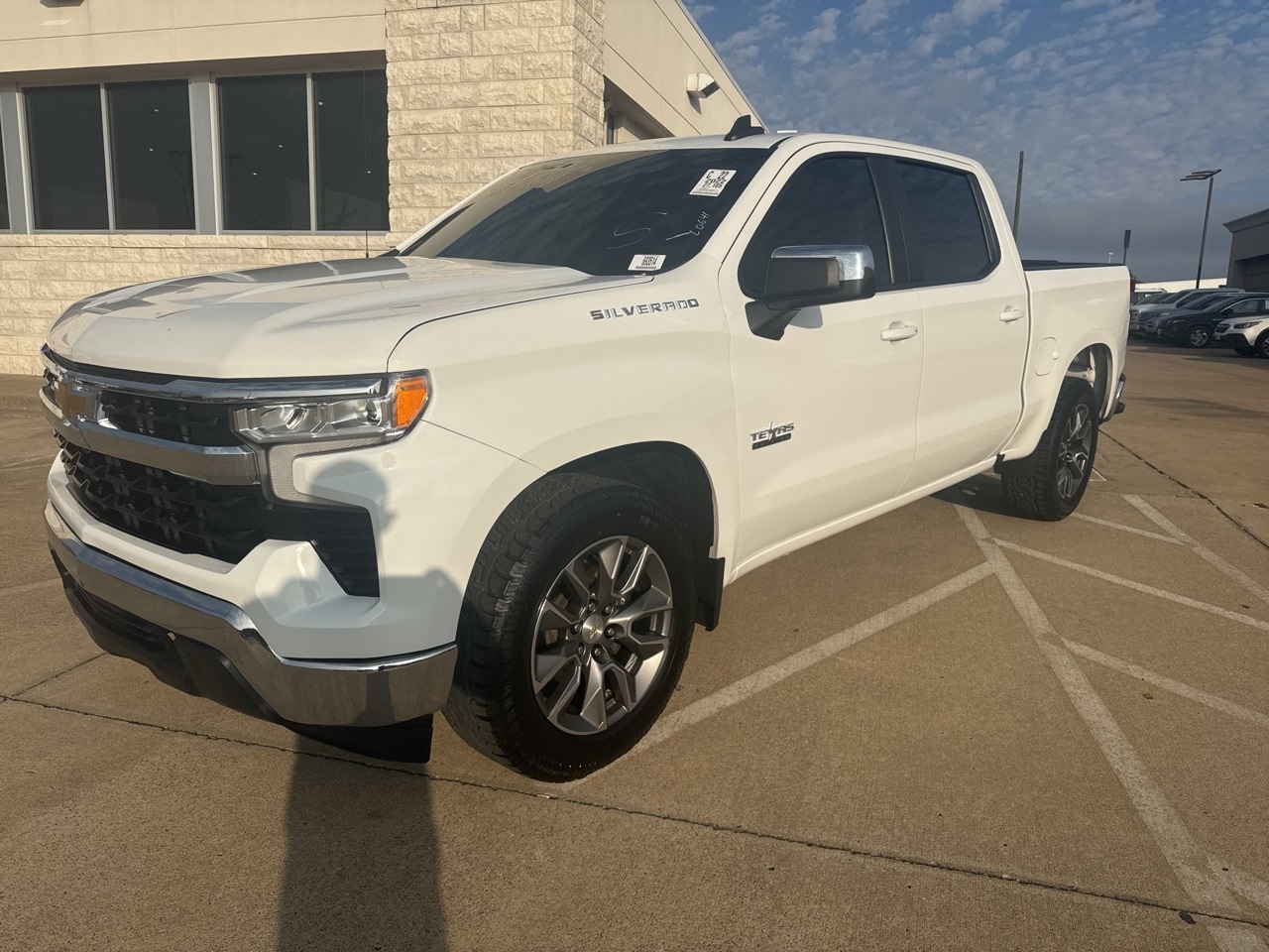 2022 Chevrolet Silverado 1500 LT's photo