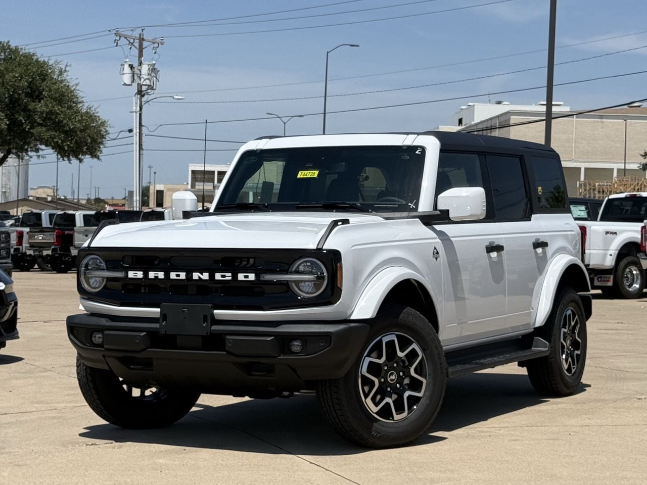 New 2026 Ford Bronco Outer Banks