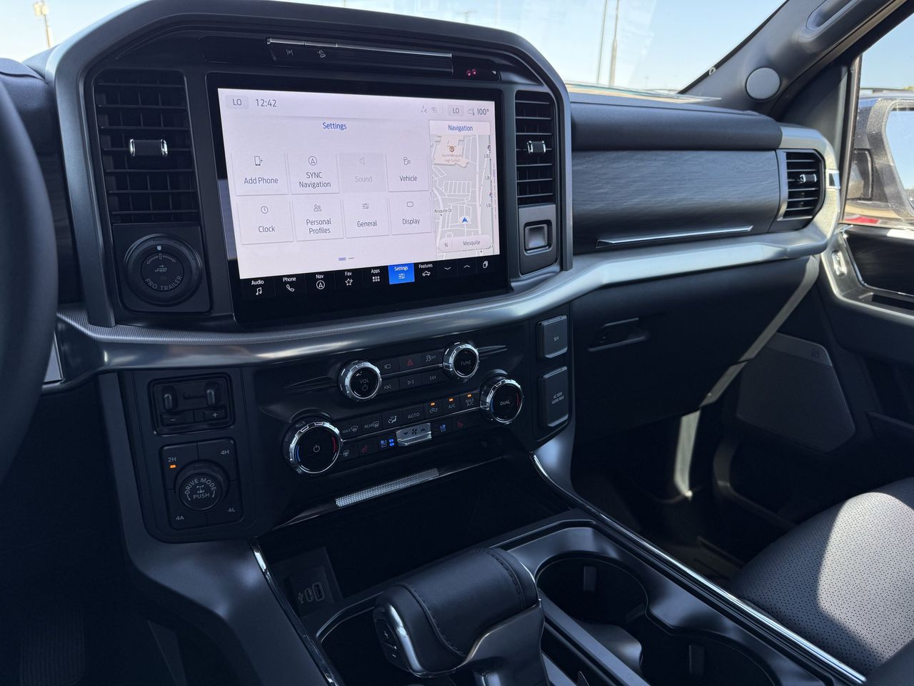 2025 Ford F-150 Lariat - Photo 14