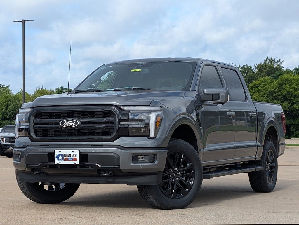 New 2026 Ford F-150 Lariat Truck SuperCrew Cab