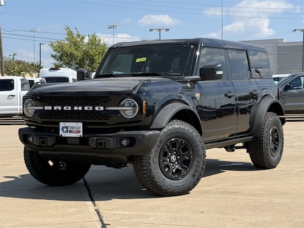 2025 Ford Bronco Badlands SUV