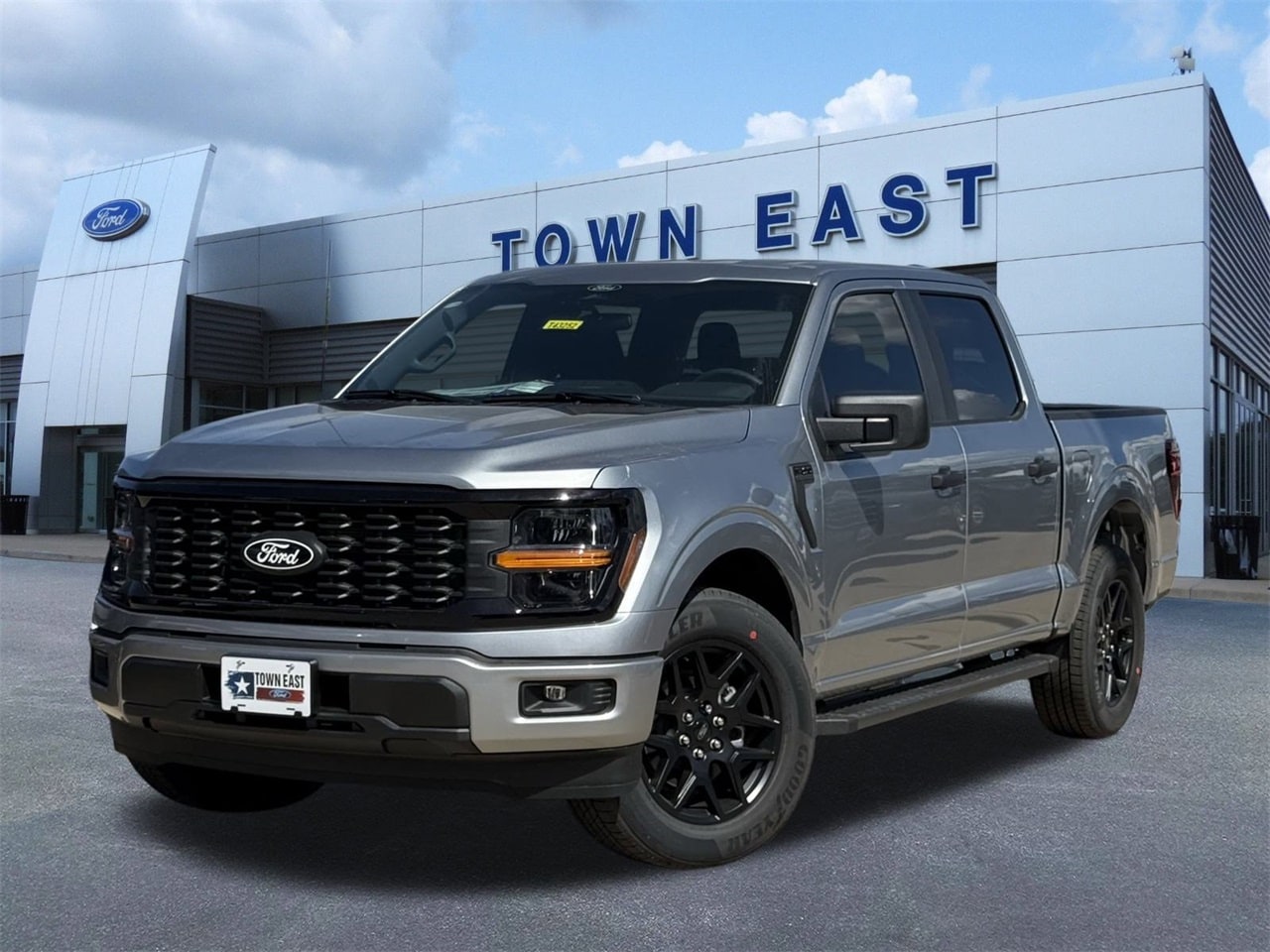 2025 Ford F-150 STX's photo