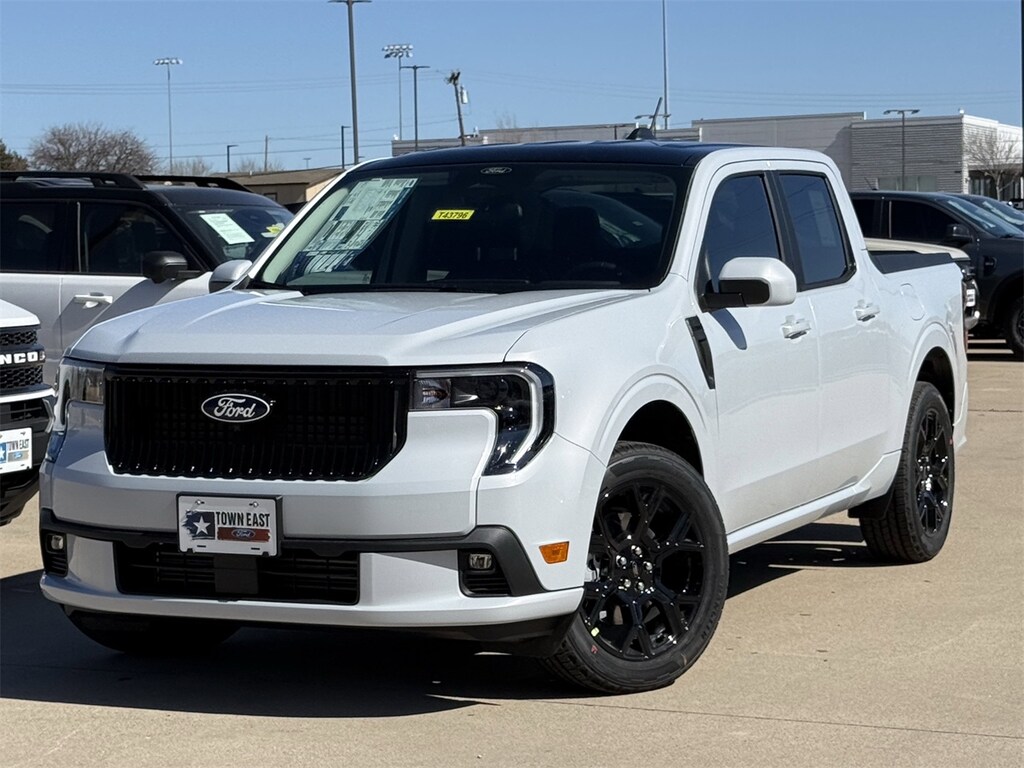 New 2026 Ford Maverick Lobo Standard Truck SuperCrew