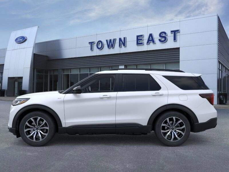 2025 Ford Explorer ST-Line photo 3