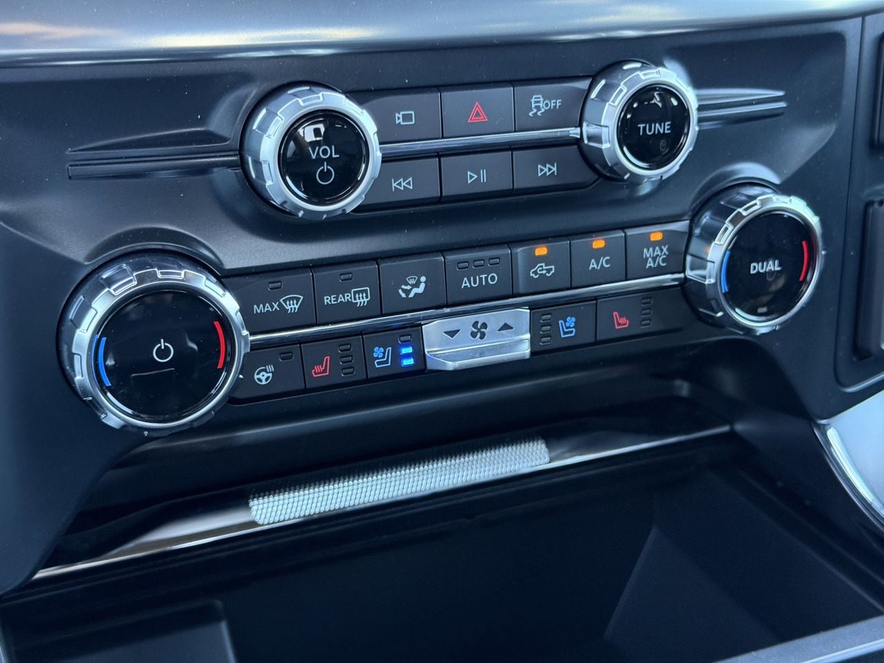 2025 Ford F-150 Lariat - Photo 17