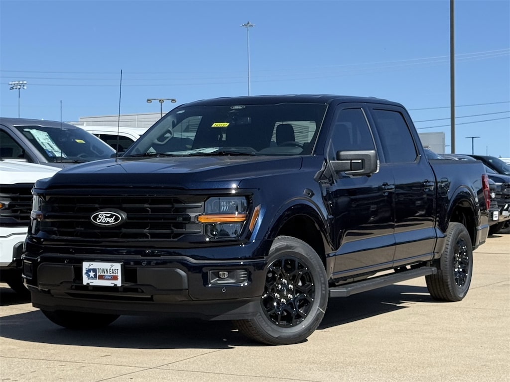 New 2025 Ford F-150 XLT Truck SuperCrew Cab