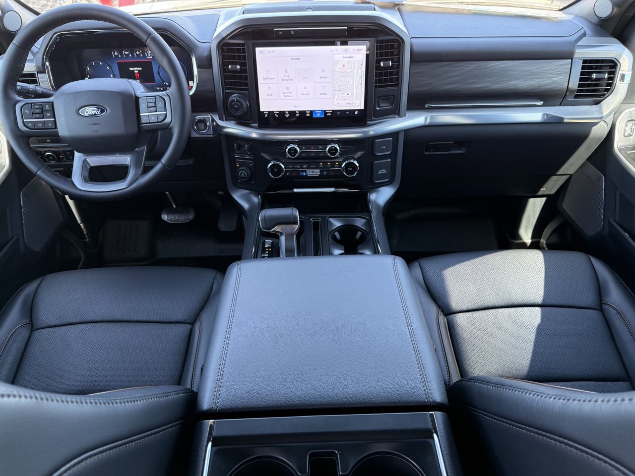 2025 Ford F-150 Lariat - Photo 9