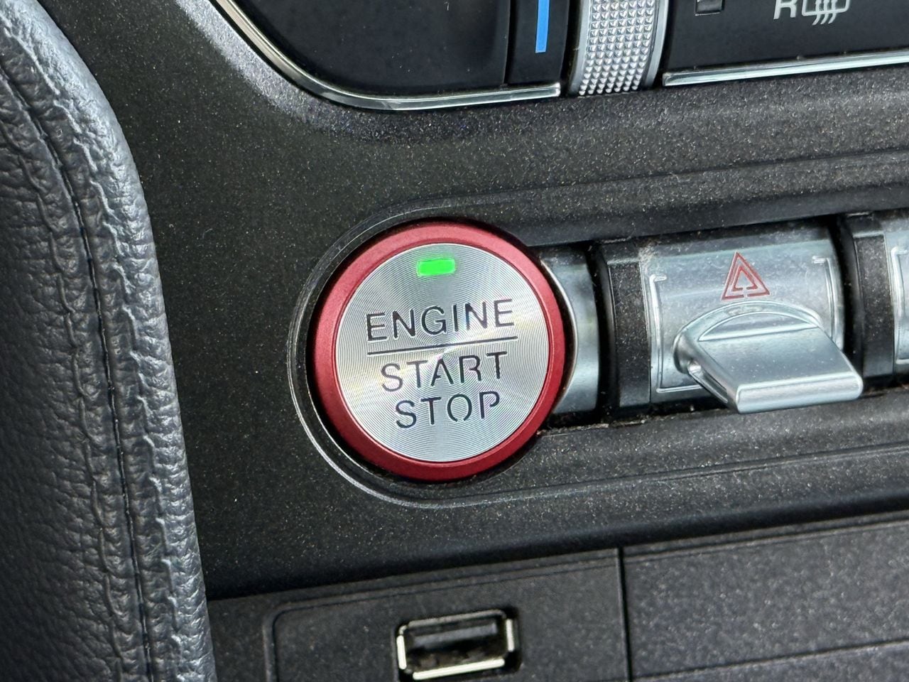 2022 Ford Mustang EcoBoost - Photo 20
