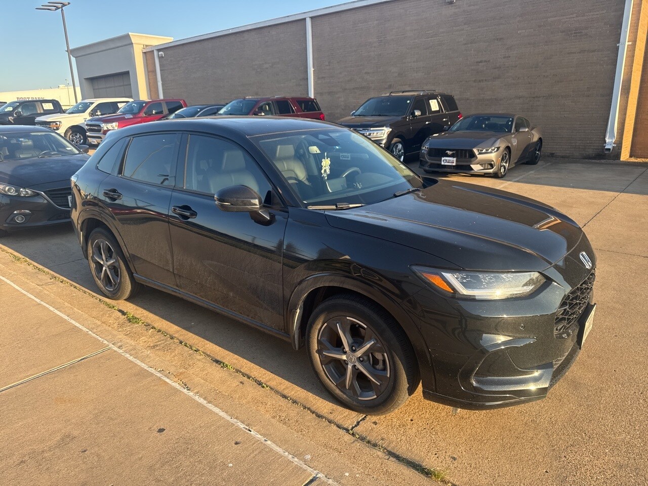 2025 Honda HR-V EX-L photo 2