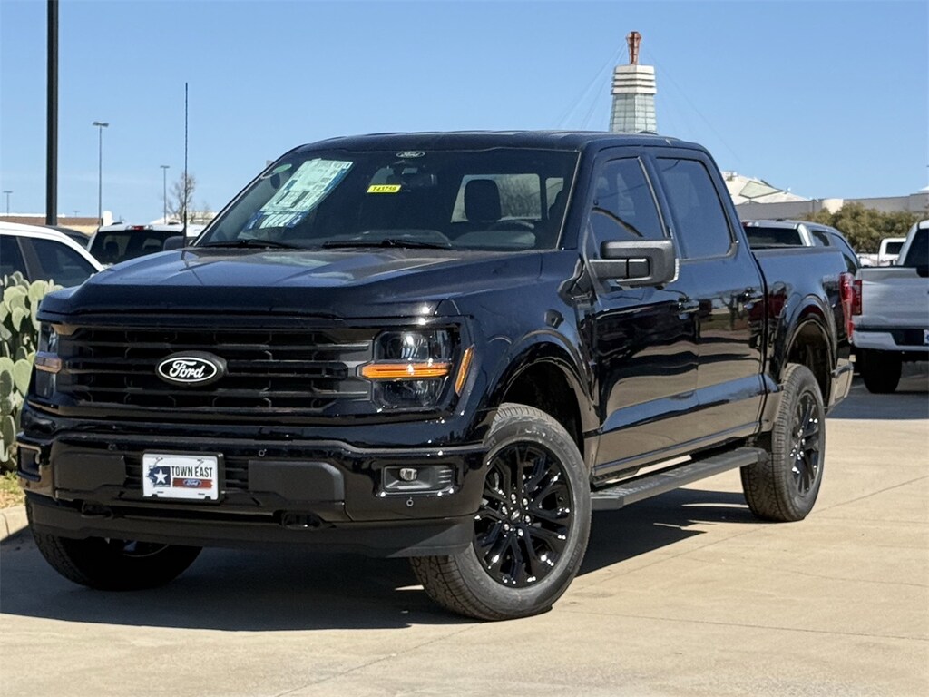 New 2026 Ford F-150 XLT Truck SuperCrew Cab
