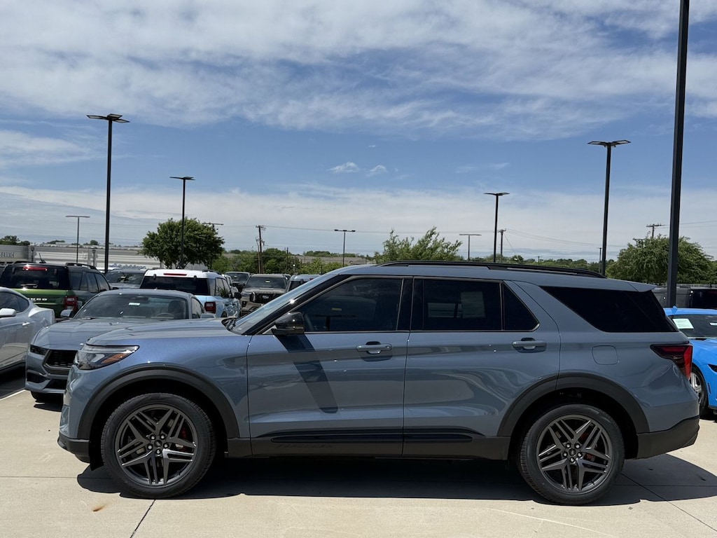 New 2026 Ford Explorer ST SUV