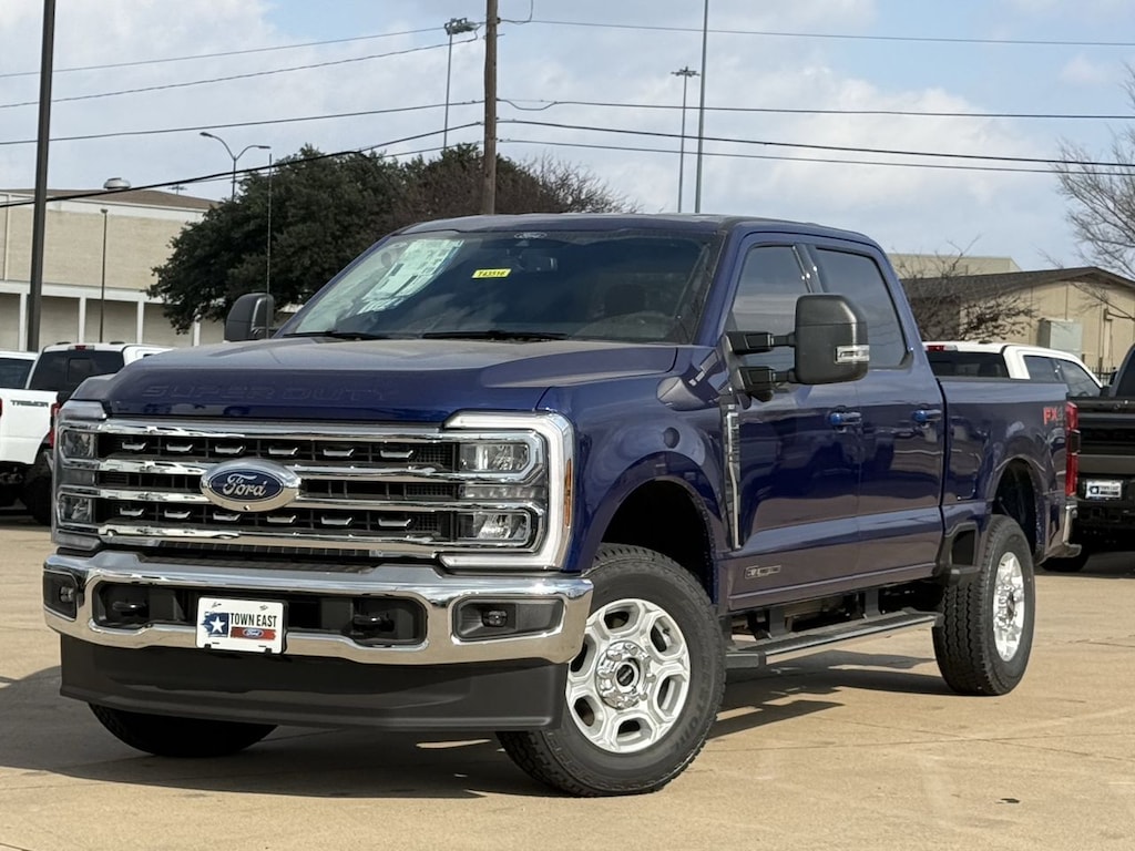 New 2026 Ford F-250 XLT Truck Crew Cab