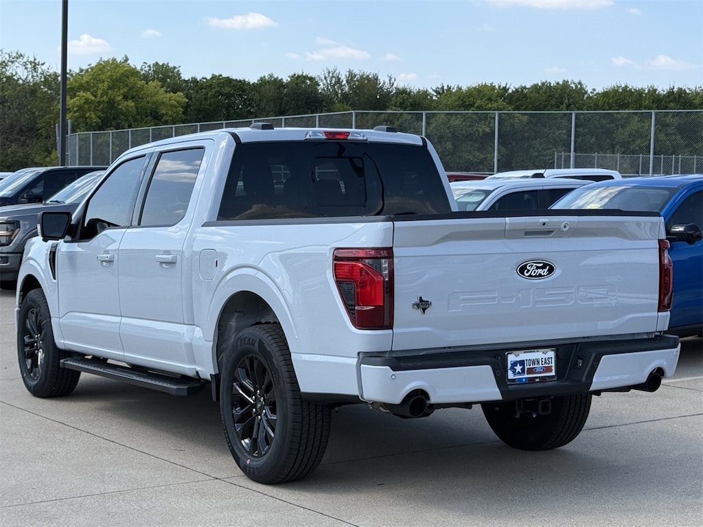 New 2025 Ford F-150 XLT Truck SuperCrew Cab