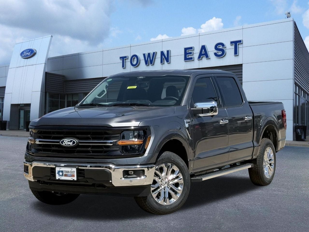 New 2026 Ford F-150 XLT