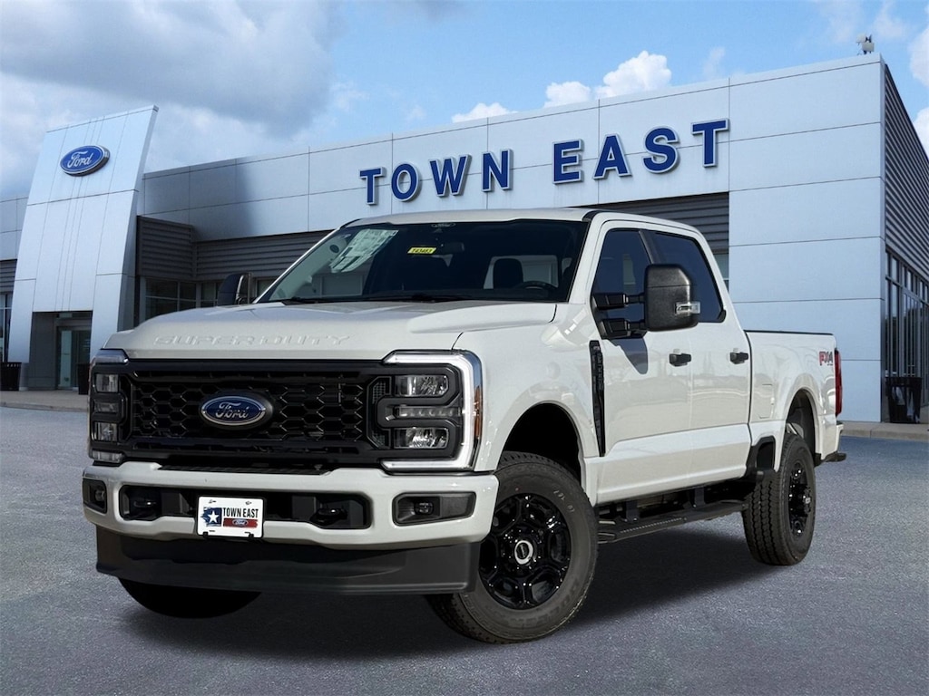 New 2026 Ford F-250 XL Truck Crew Cab