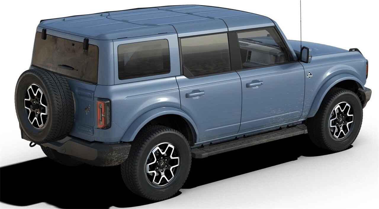 2025 Ford Bronco Outer Banks photo 3