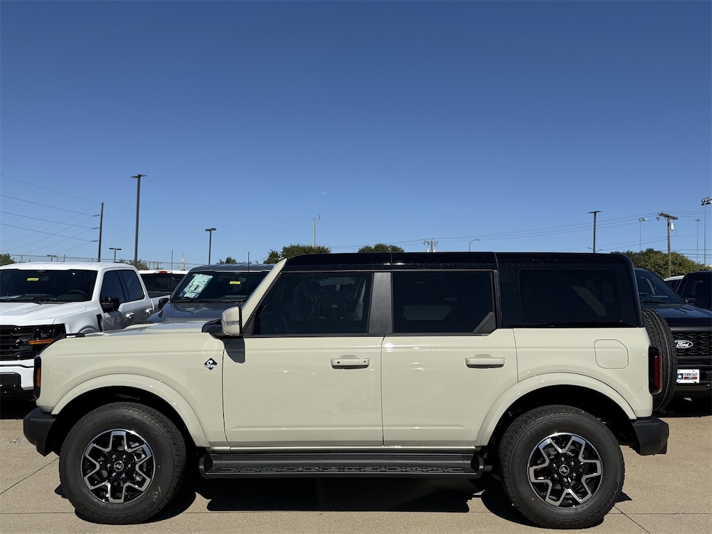 New 2025 Ford Bronco Outer Banks SUV