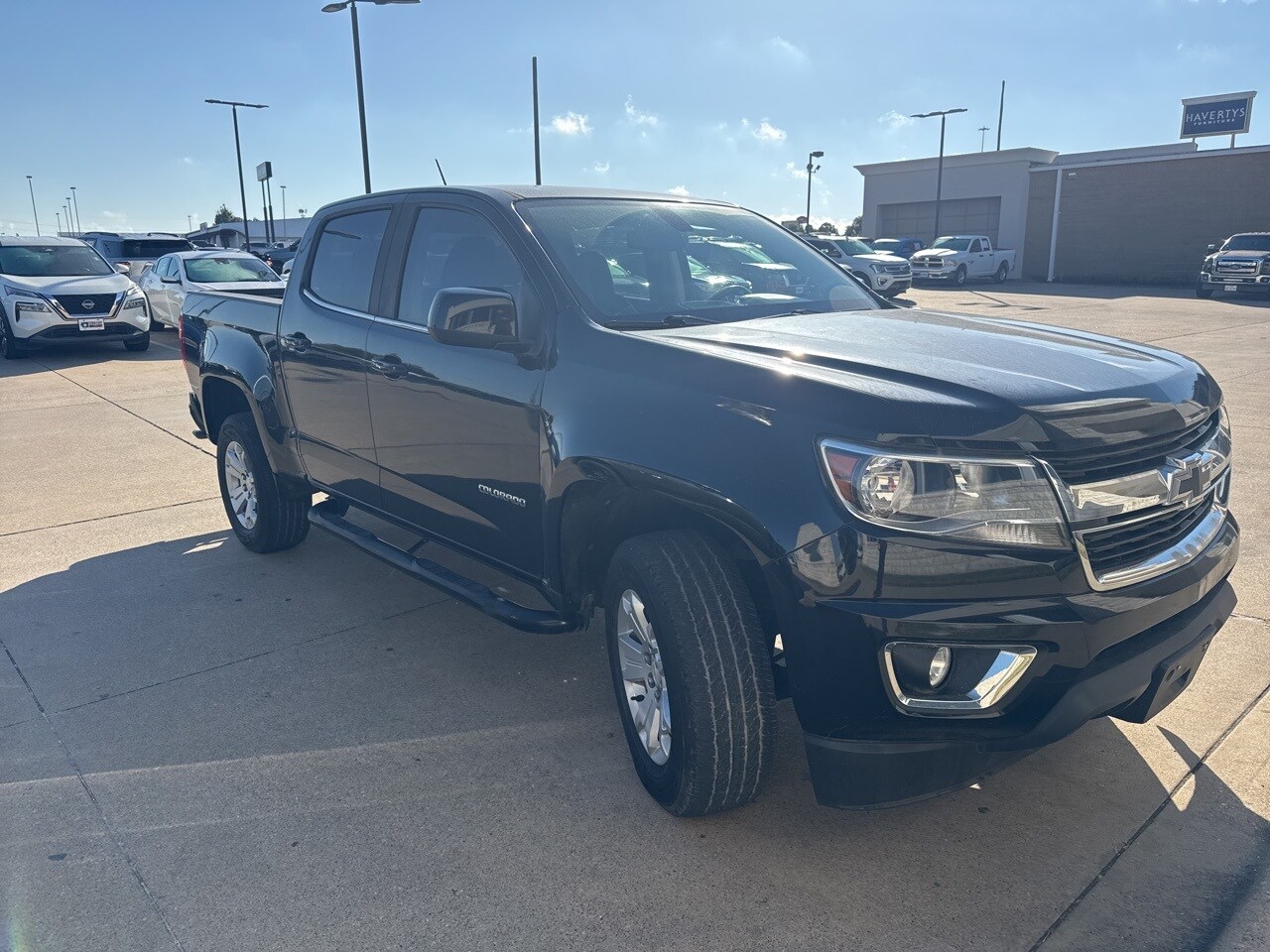 2019 Chevrolet Colorado LT photo 3