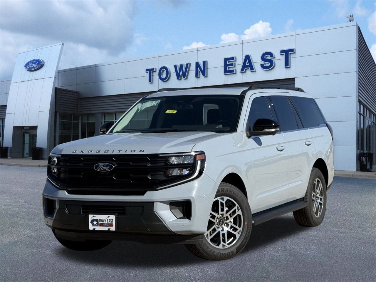 2025 Ford Expedition Active's photo