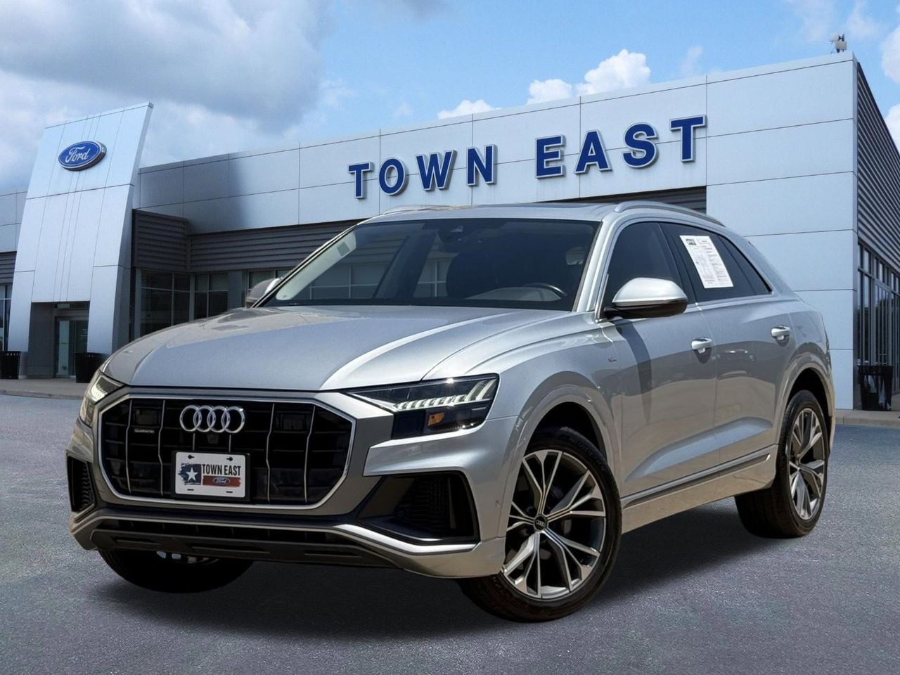 2023 Audi Q8 55 Premium Plus Tiptonic quattro's photo