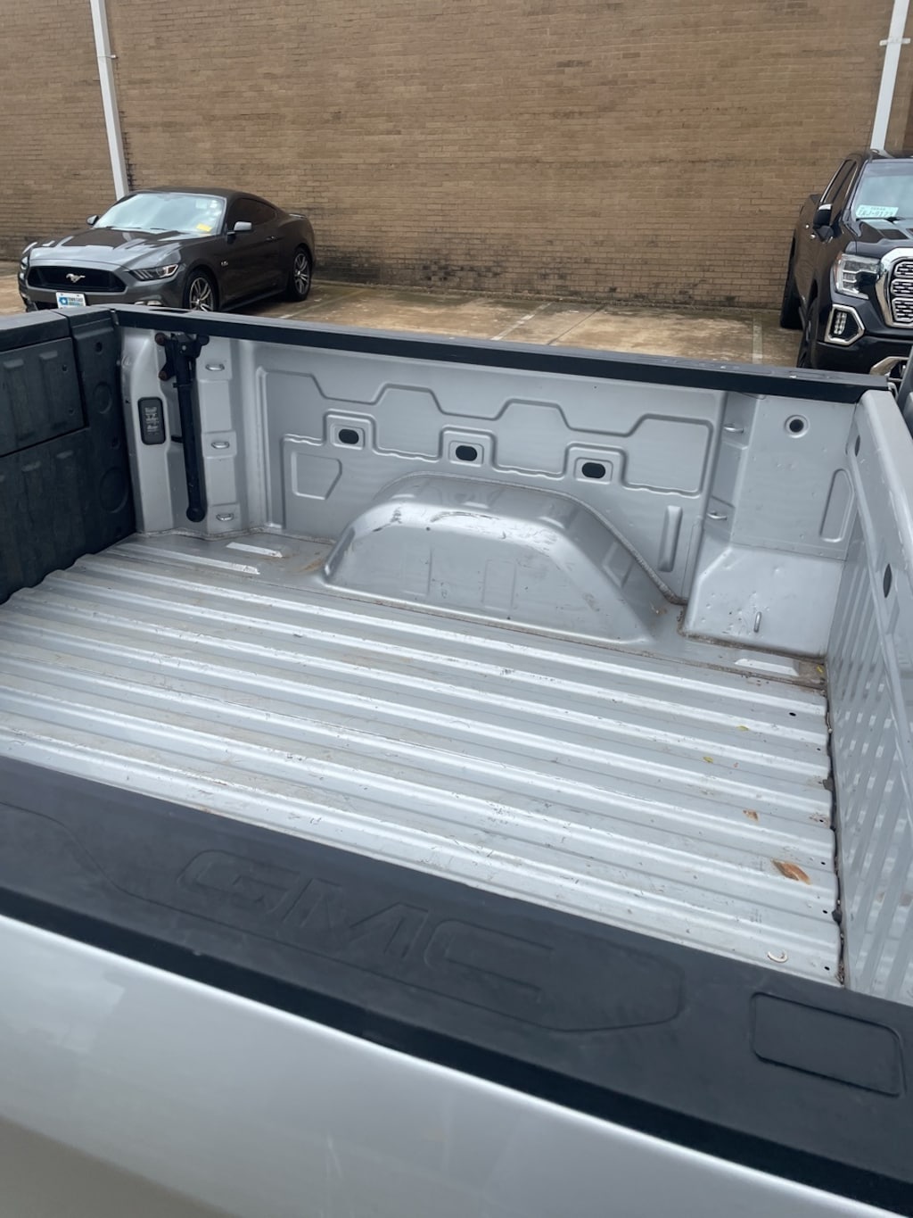 Used 2021 GMC Sierra 1500 SLT Truck