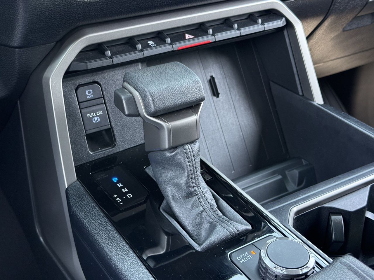 2025 Toyota Tundra SR5 - Photo 20