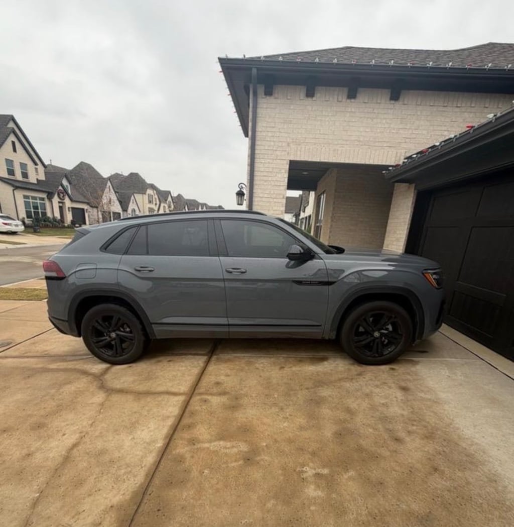 Used 2025 Volkswagen Atlas Cross Sport 2.0T SEL R-Line Black SUV