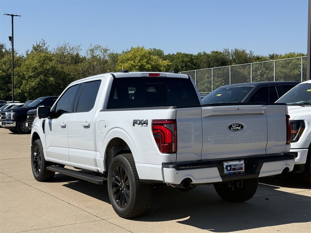 New 2025 Ford F-150 Lariat Truck SuperCrew Cab