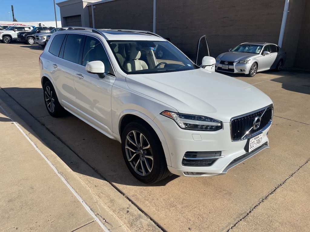 Used 2018 Volvo XC90 T6 Momentum SUV
