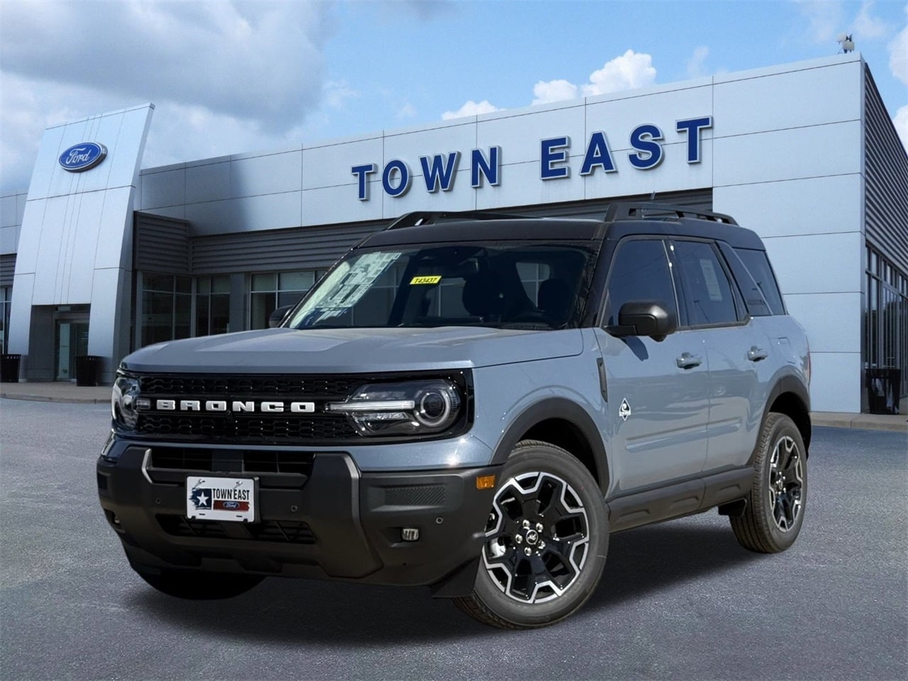 2025 Ford Bronco Sport Outer Banks's photo