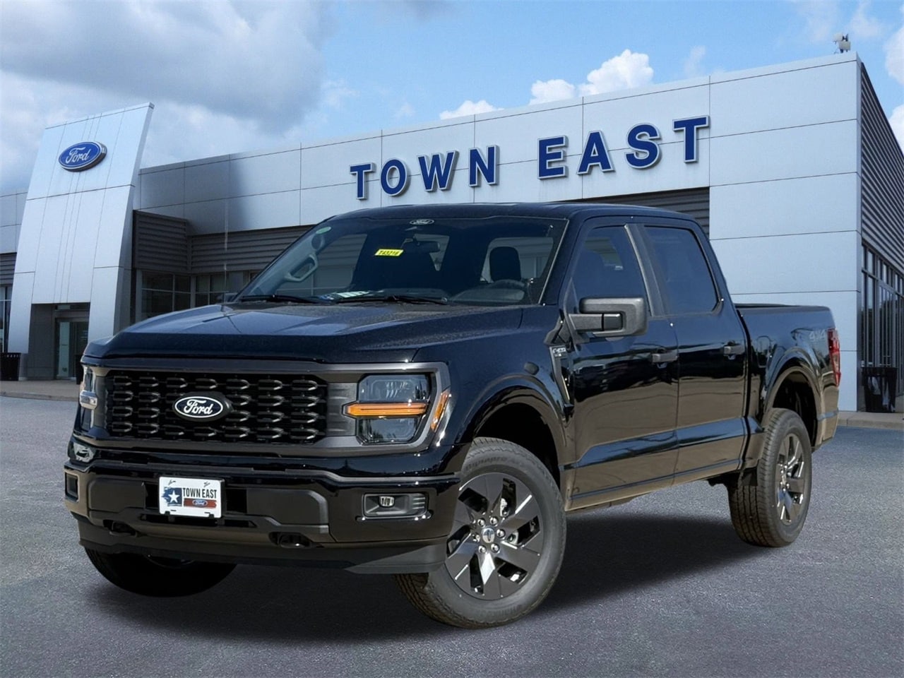 2025 Ford F-150 STX's photo