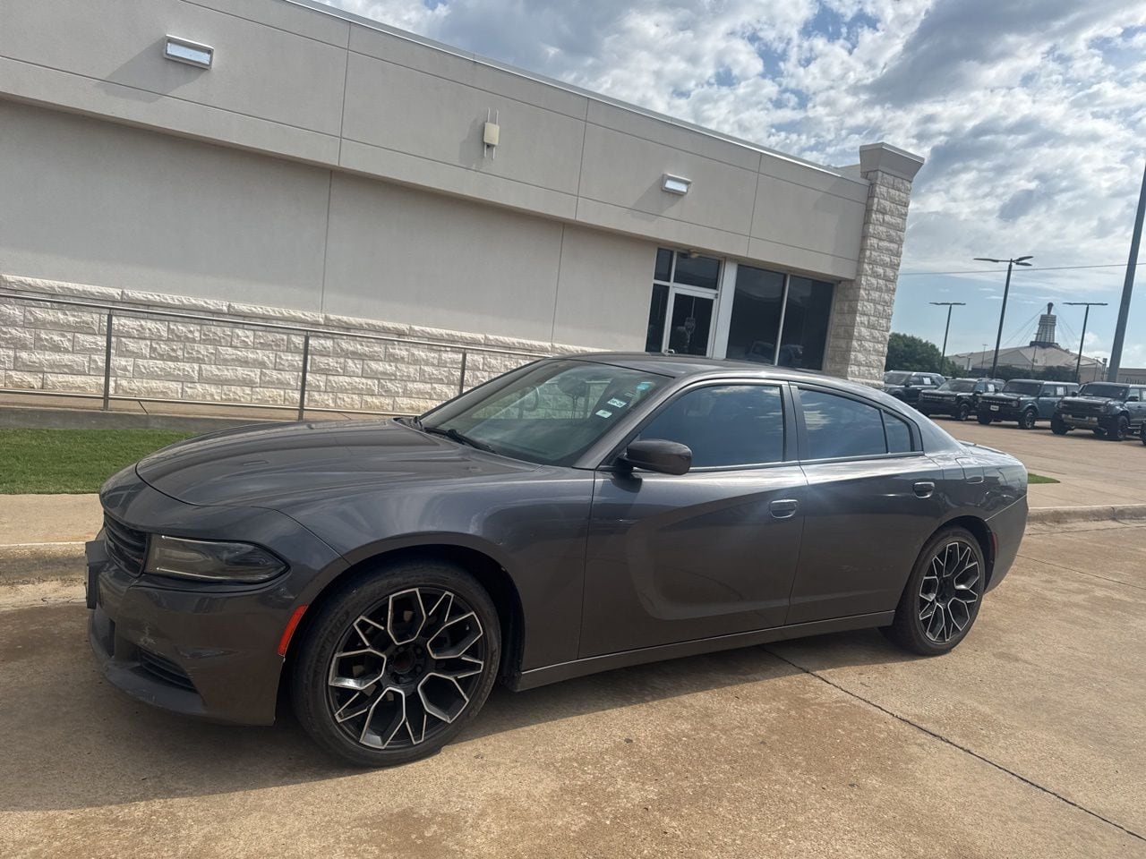 2019 Dodge Charger SXT's photo