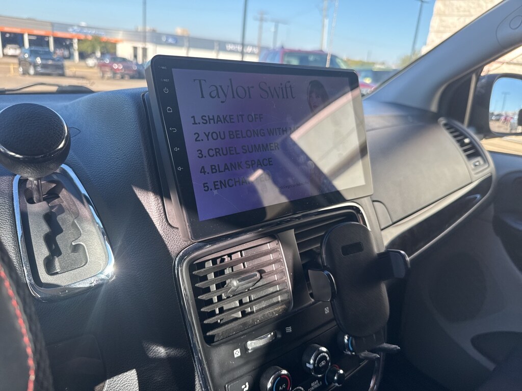 Used 2013 Dodge Grand Caravan SXT Minivan/Van