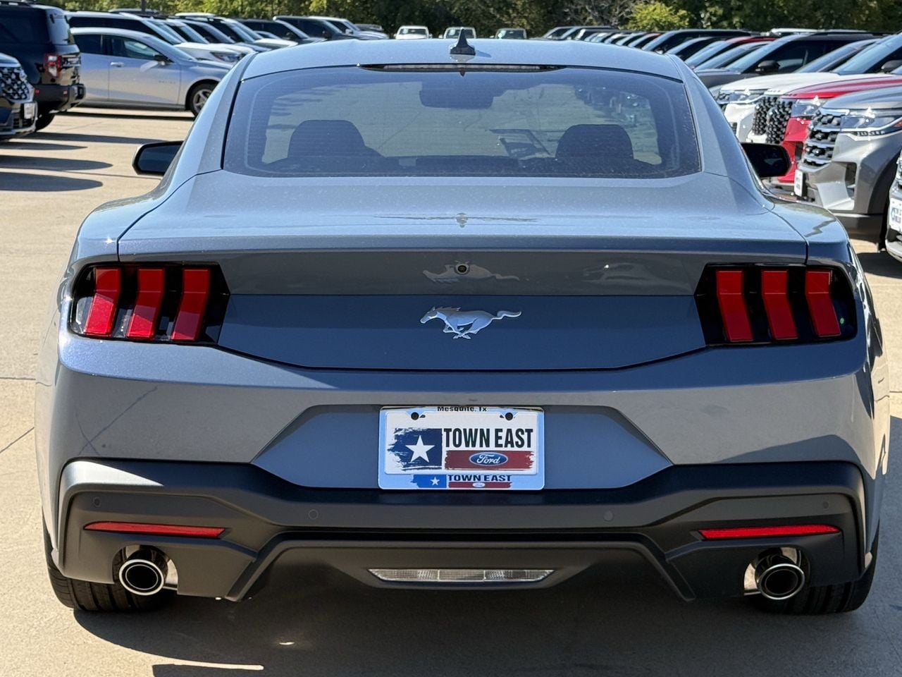 2026 Ford Mustang EcoBoost Fastback - Photo 6