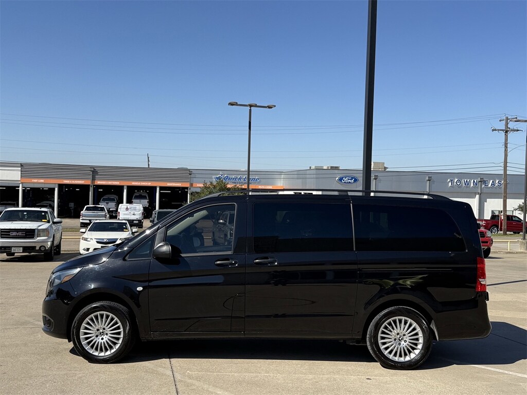 Used 2023 Mercedes-Benz Metris Passenger Minivan/Van