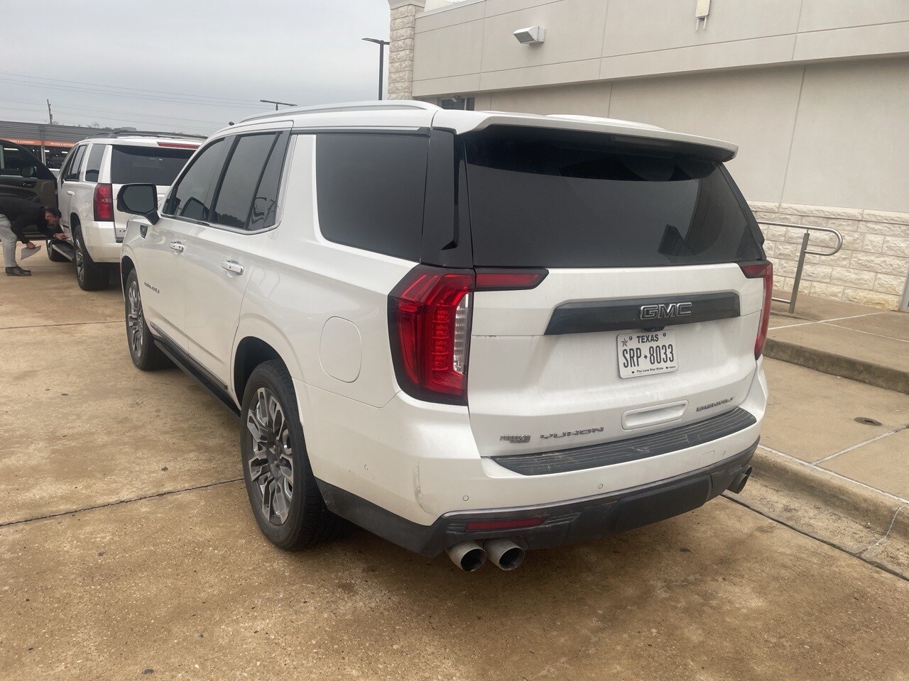 2023 Gmc Yukon Denali Ultimate photo 2