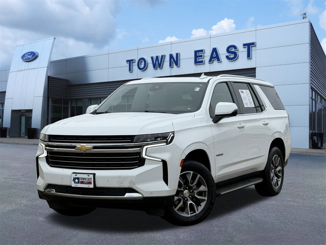 2023 Chevrolet Tahoe LT's photo
