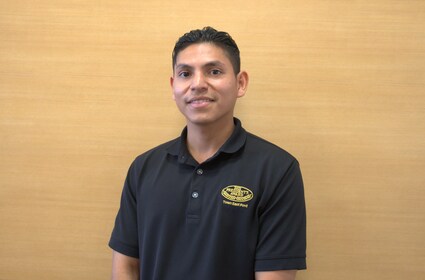 Staff member Raul Cruz from ID_63542fcac884