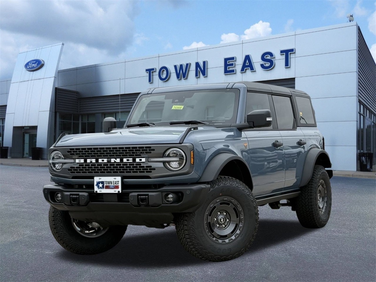 2025 Ford Bronco 4-Door Badlands's photo