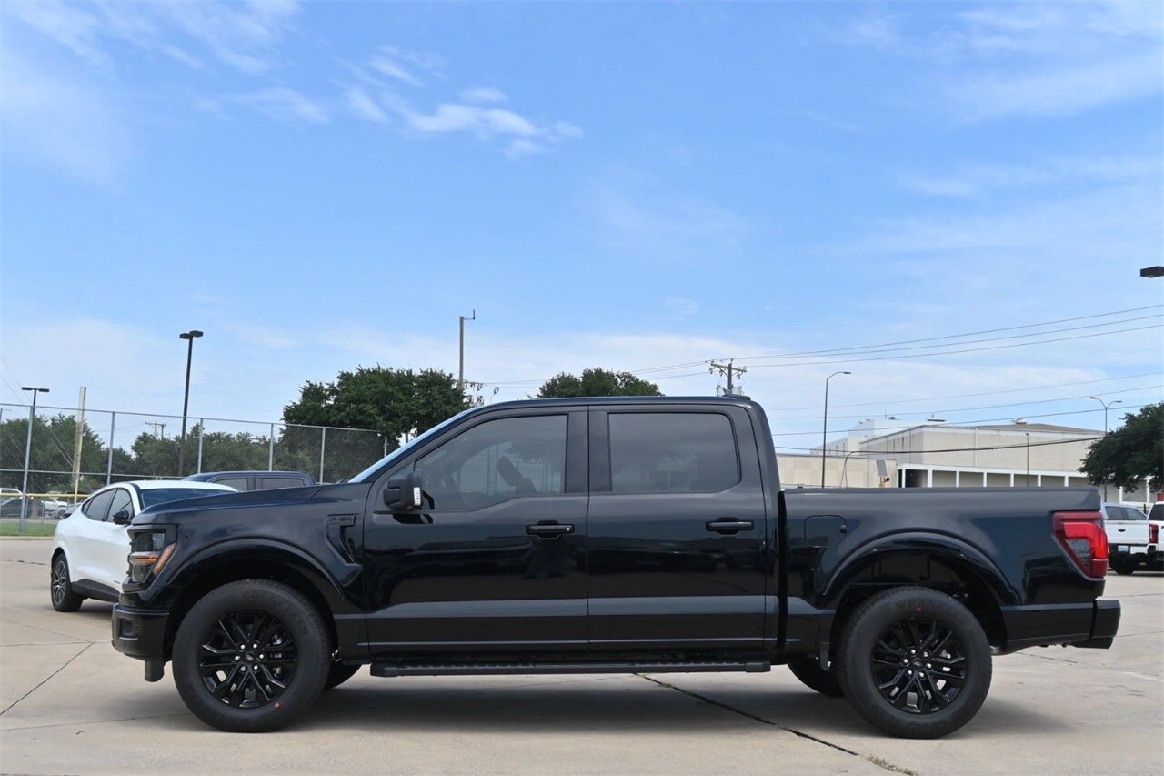 2025 Ford F-150 XLT photo 3