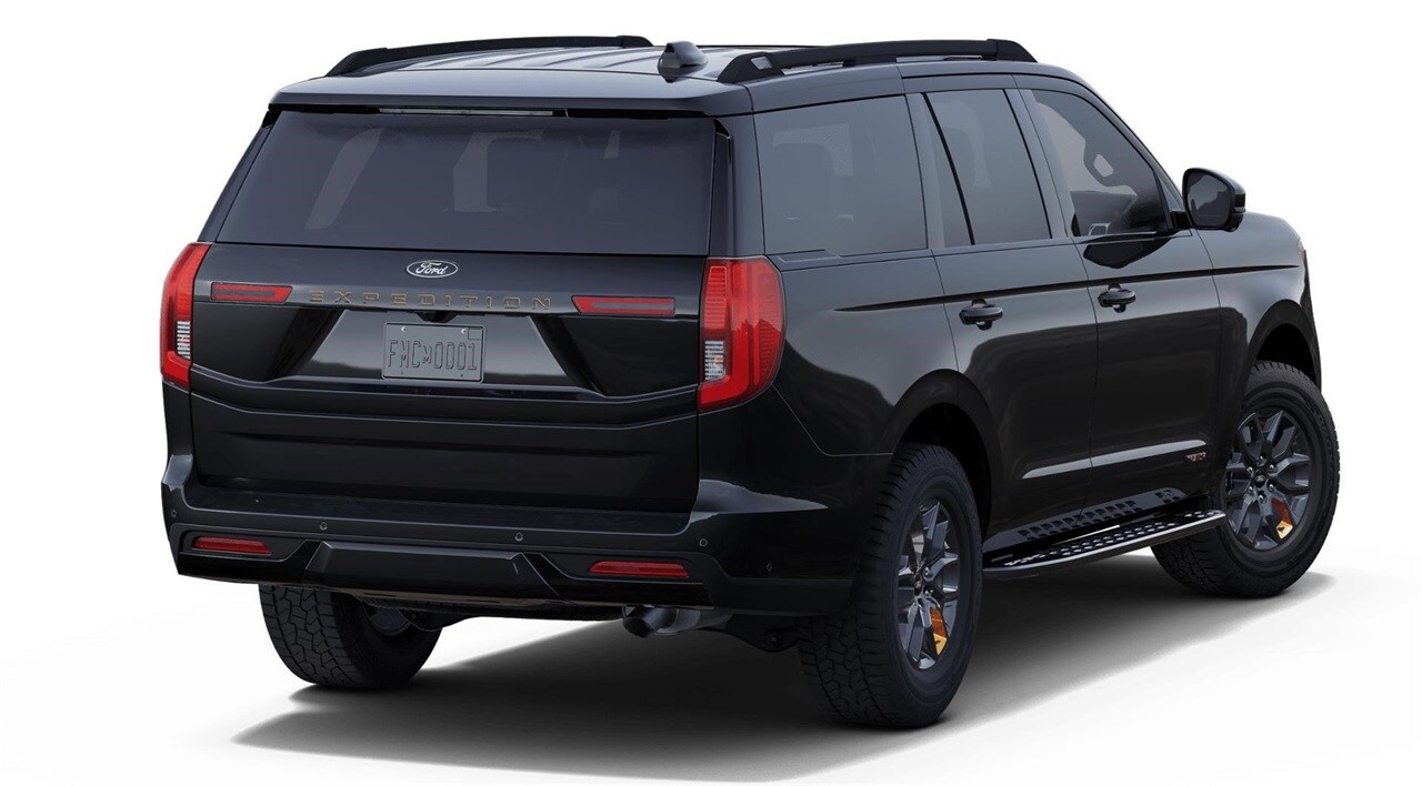 2025 Ford Expedition photo 2