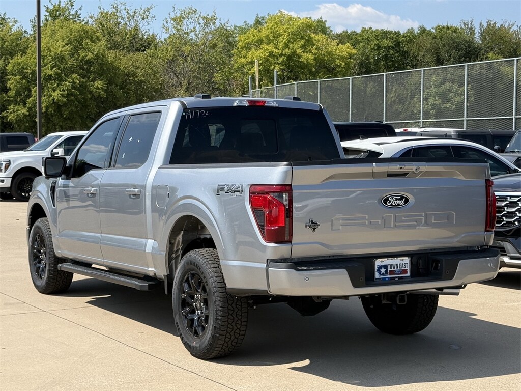 New 2025 Ford F-150 XLT Truck SuperCrew Cab