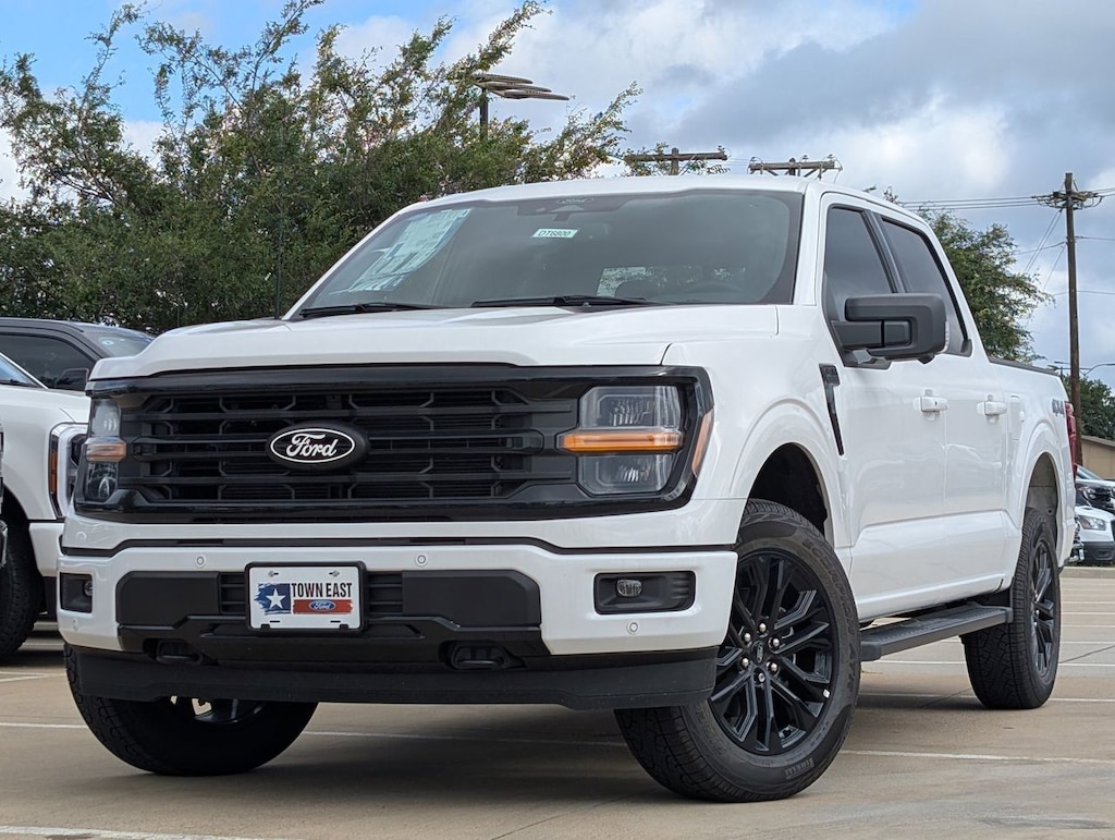 New 2026 Ford F-150 XLT Truck SuperCrew Cab