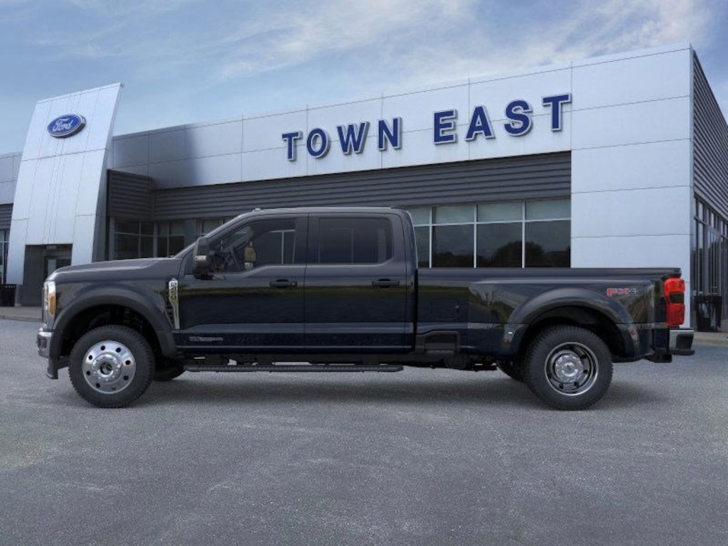 New 2026 Ford F-450 XL Truck Crew Cab