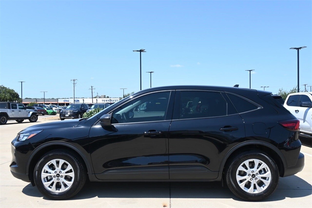 2025 Ford Escape Active photo 2