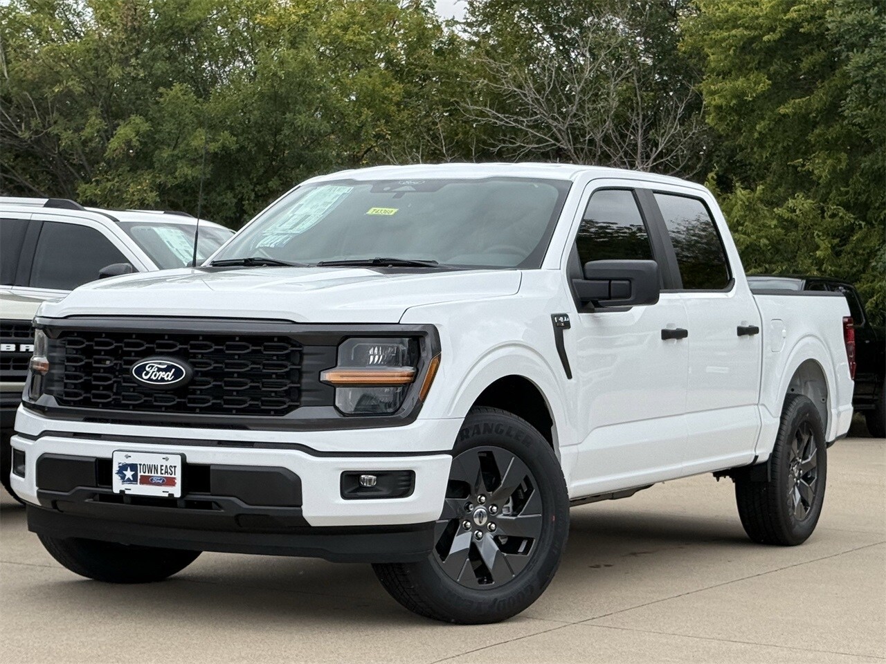 2025 Ford F-150 STX photo 2