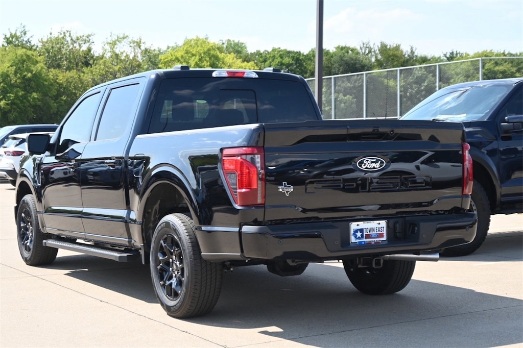New 2025 Ford F-150 XLT Truck SuperCrew Cab