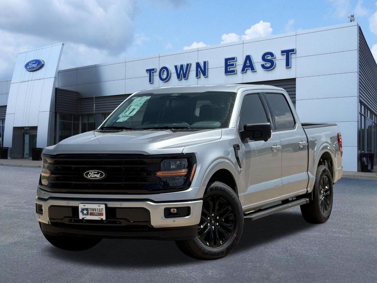 New 2026 Ford F-150 XLT