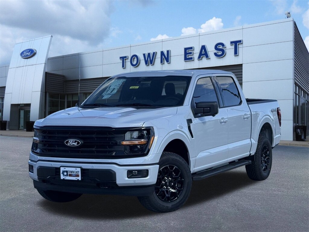 New 2025 Ford F-150 XLT Truck SuperCrew Cab