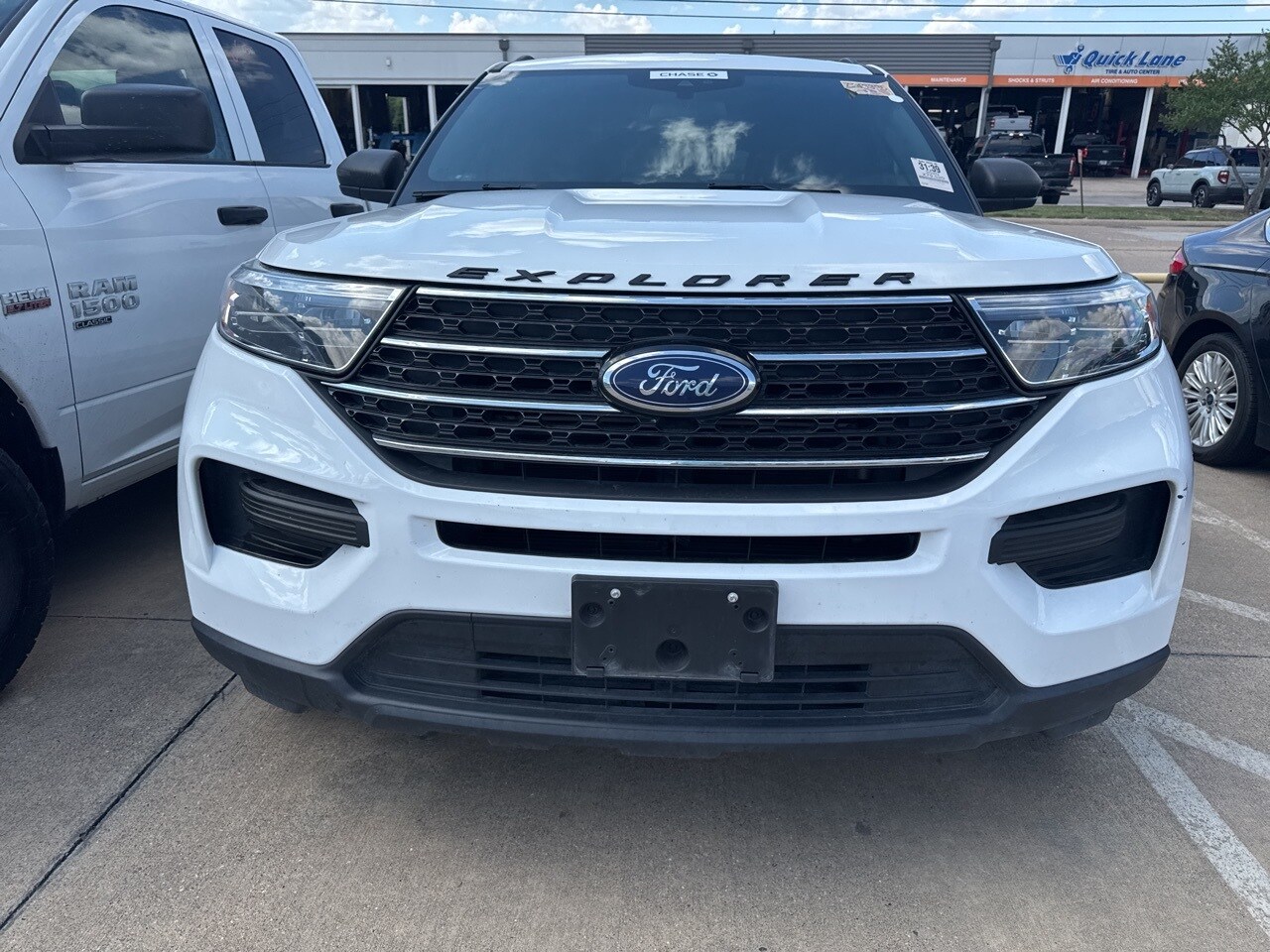 2020 Ford Explorer XLT photo 2